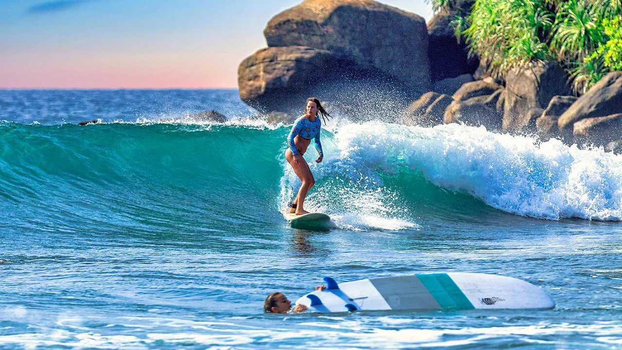 Weligama – Surfing